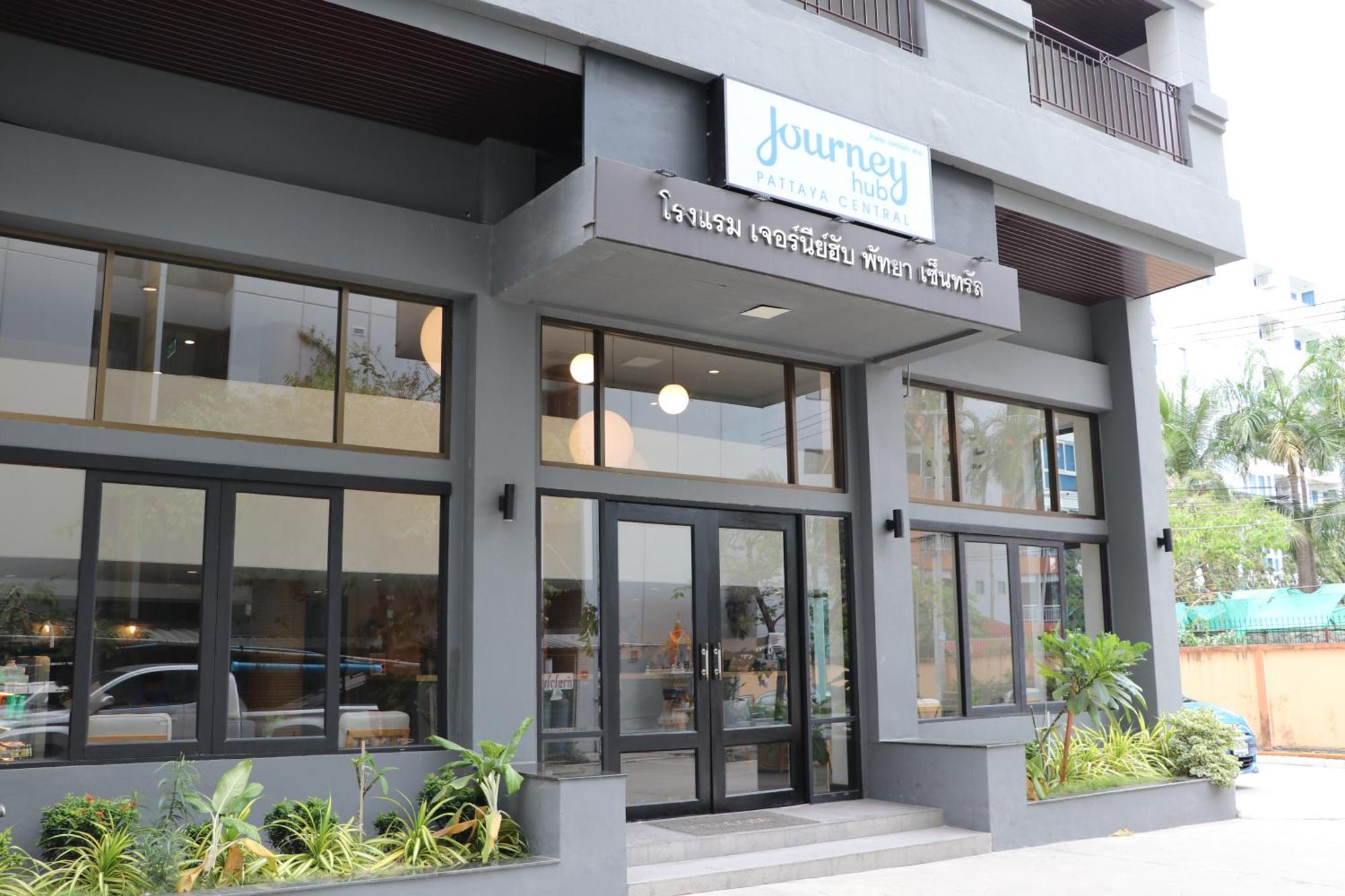 Journeyhub Pattaya Central Esterno foto